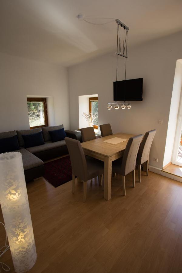 Samonigghof Apartamento Latschach ober dem Faakersee Exterior foto